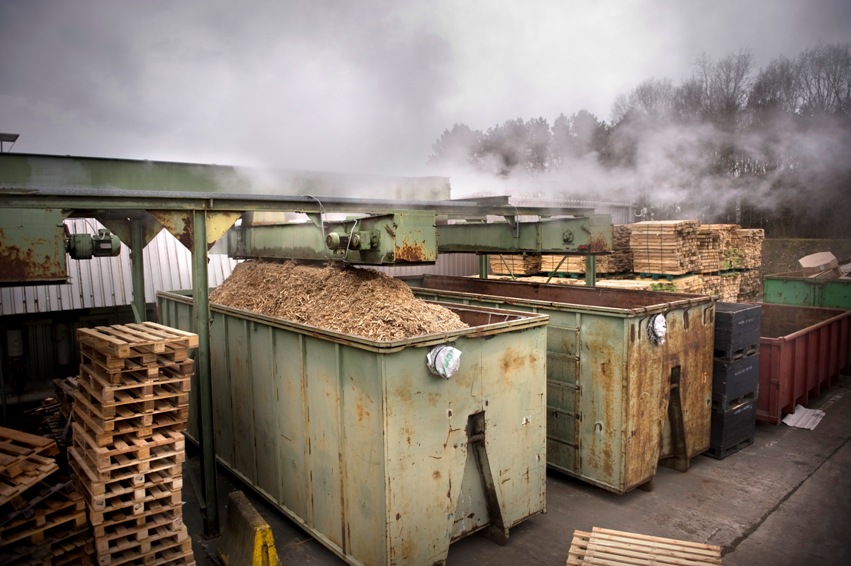 De verbrandingsoven van Pasec, waar overtollig hout wordt omgezet in energie en warmte